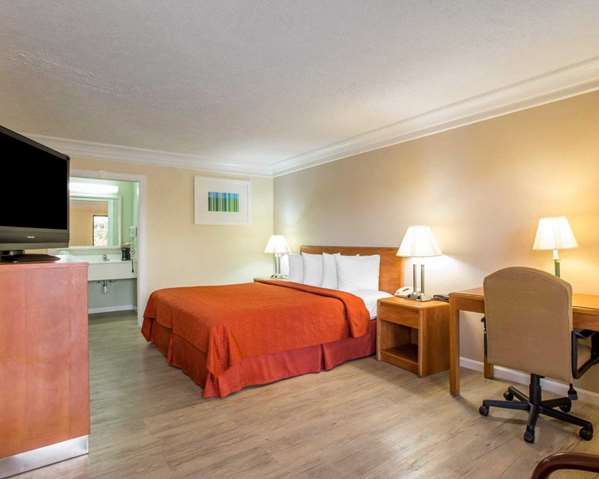  - Quality Inn & Suites Dalton - I-75, Exit 333