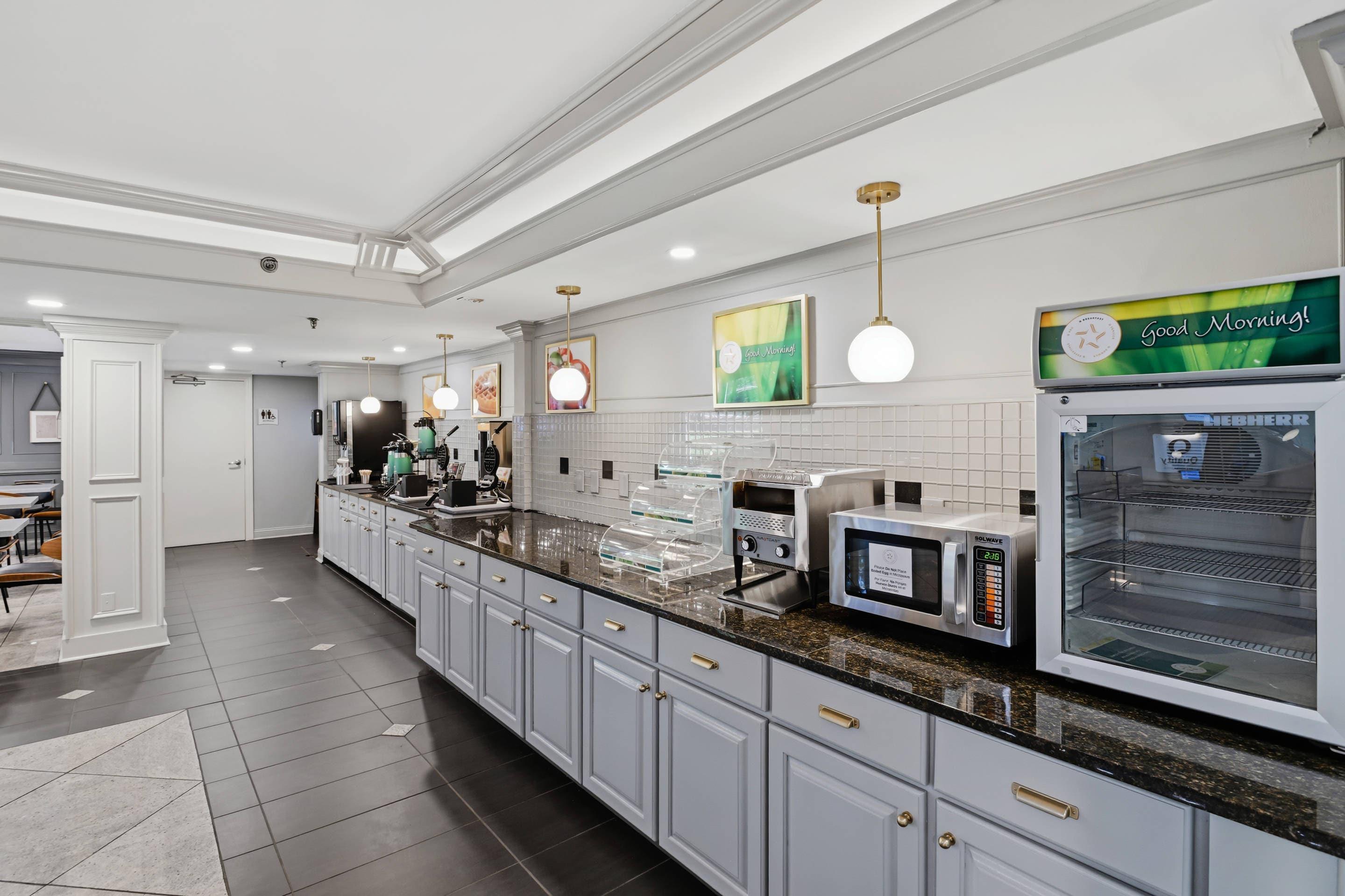 Breakfast area