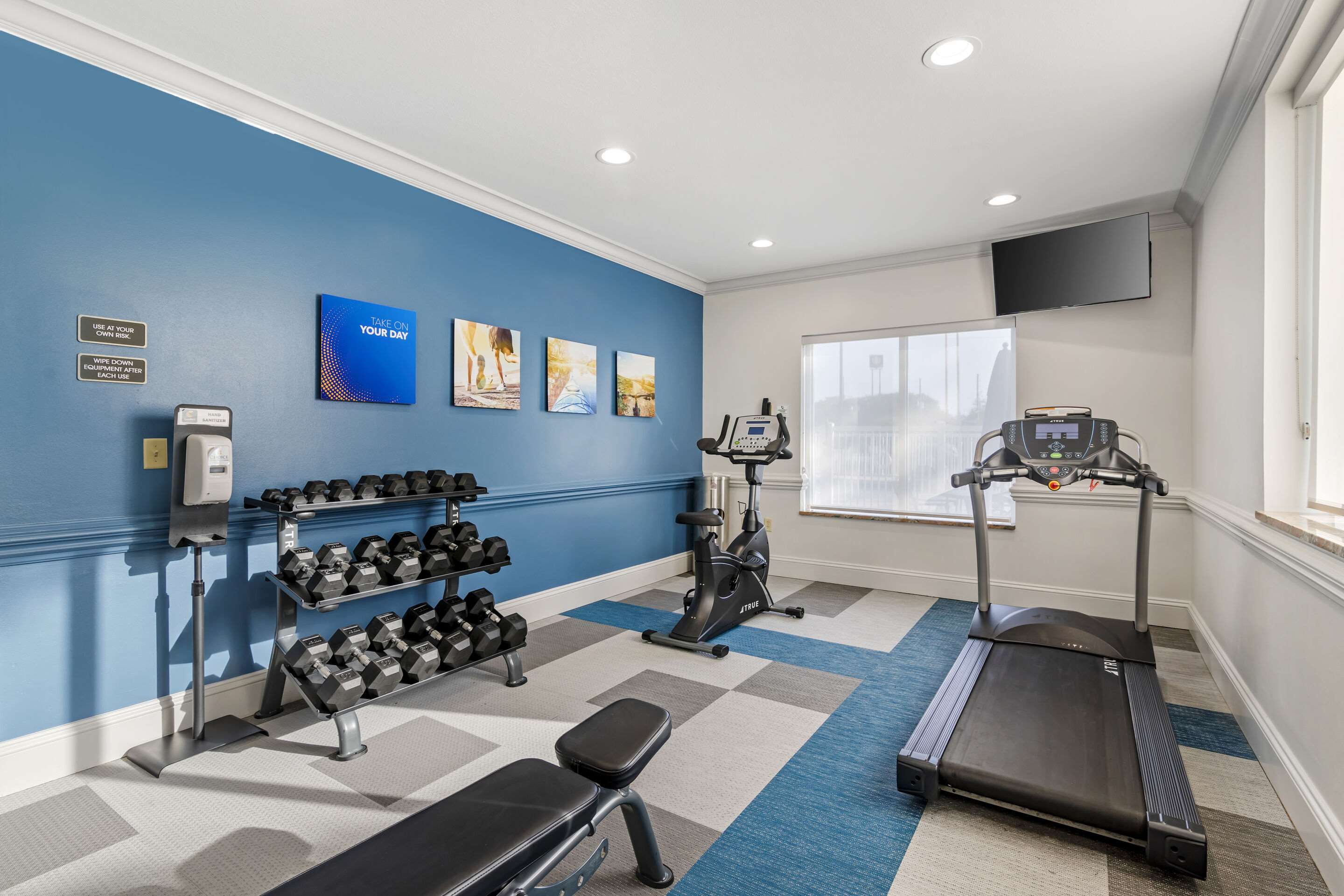 Fitness center | Comfort Suites