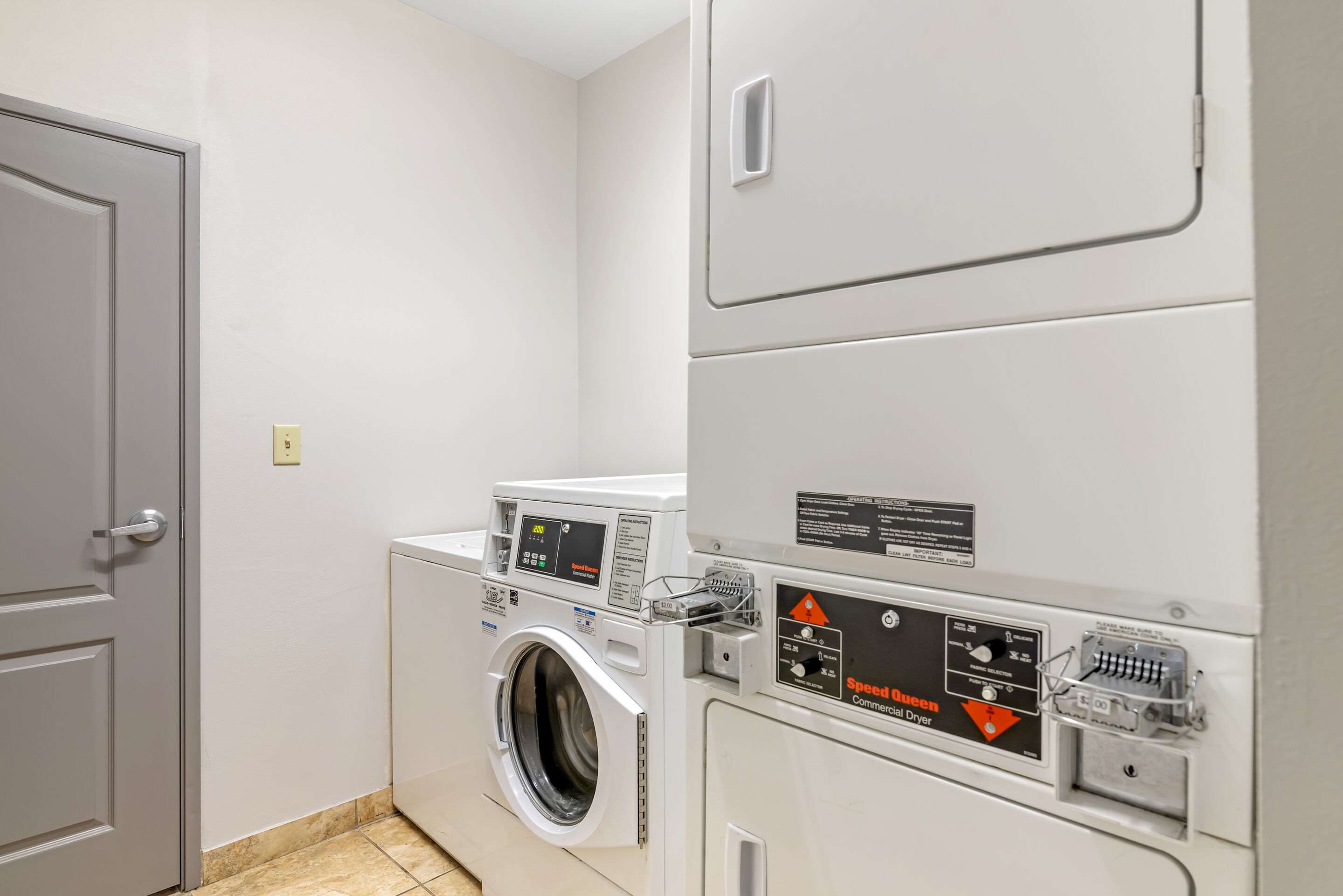 Guest laundry facilities | Comfort Suites