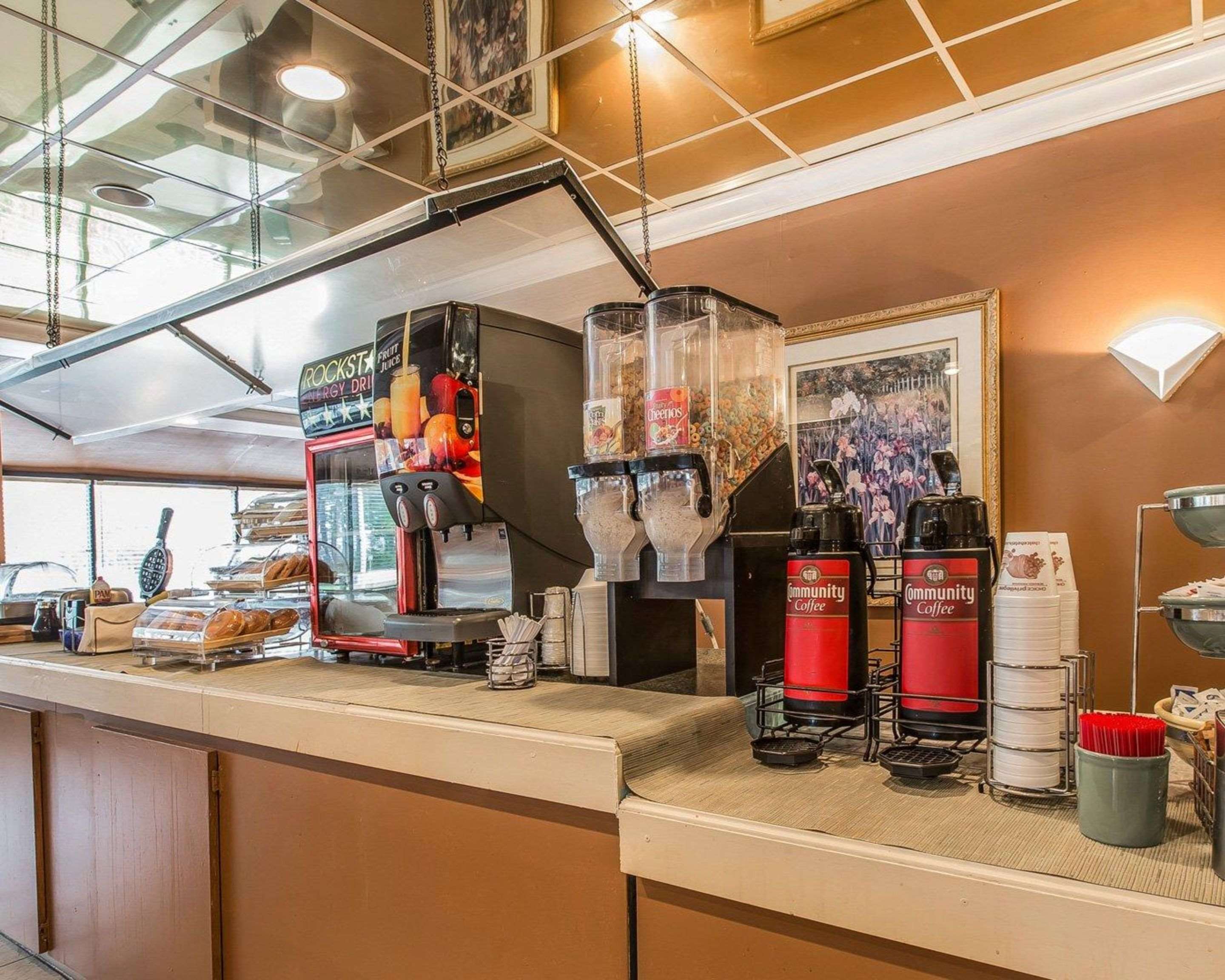 Breakfast counter