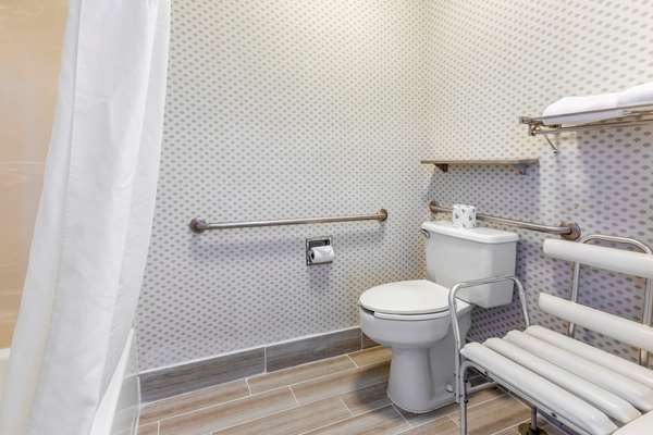  - Quality Inn Northlake Atlanta - I-285, Exit 37