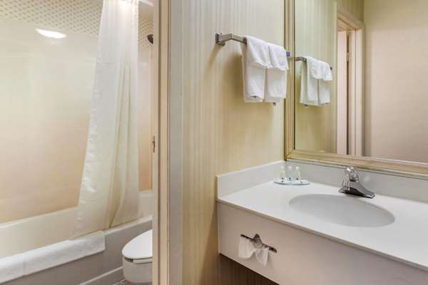  - Quality Inn Northlake Atlanta - I-285, Exit 37