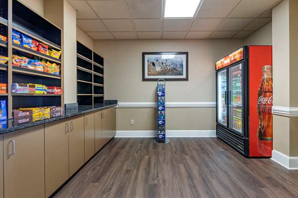  - Comfort Inn & Suites Tifton - I-75, Exit 62