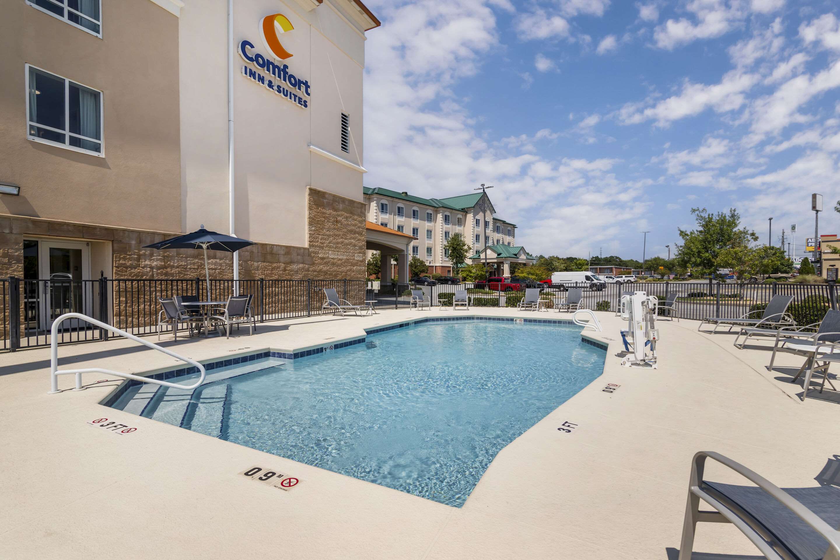 Outdoor pool | Comfort Inn & Suites