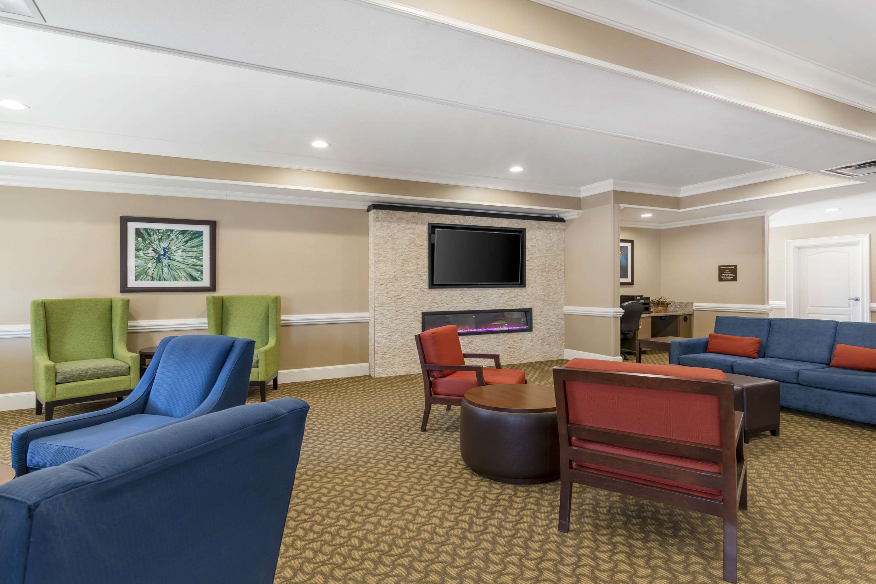 Lobby with sitting area | Comfort Inn & Suites