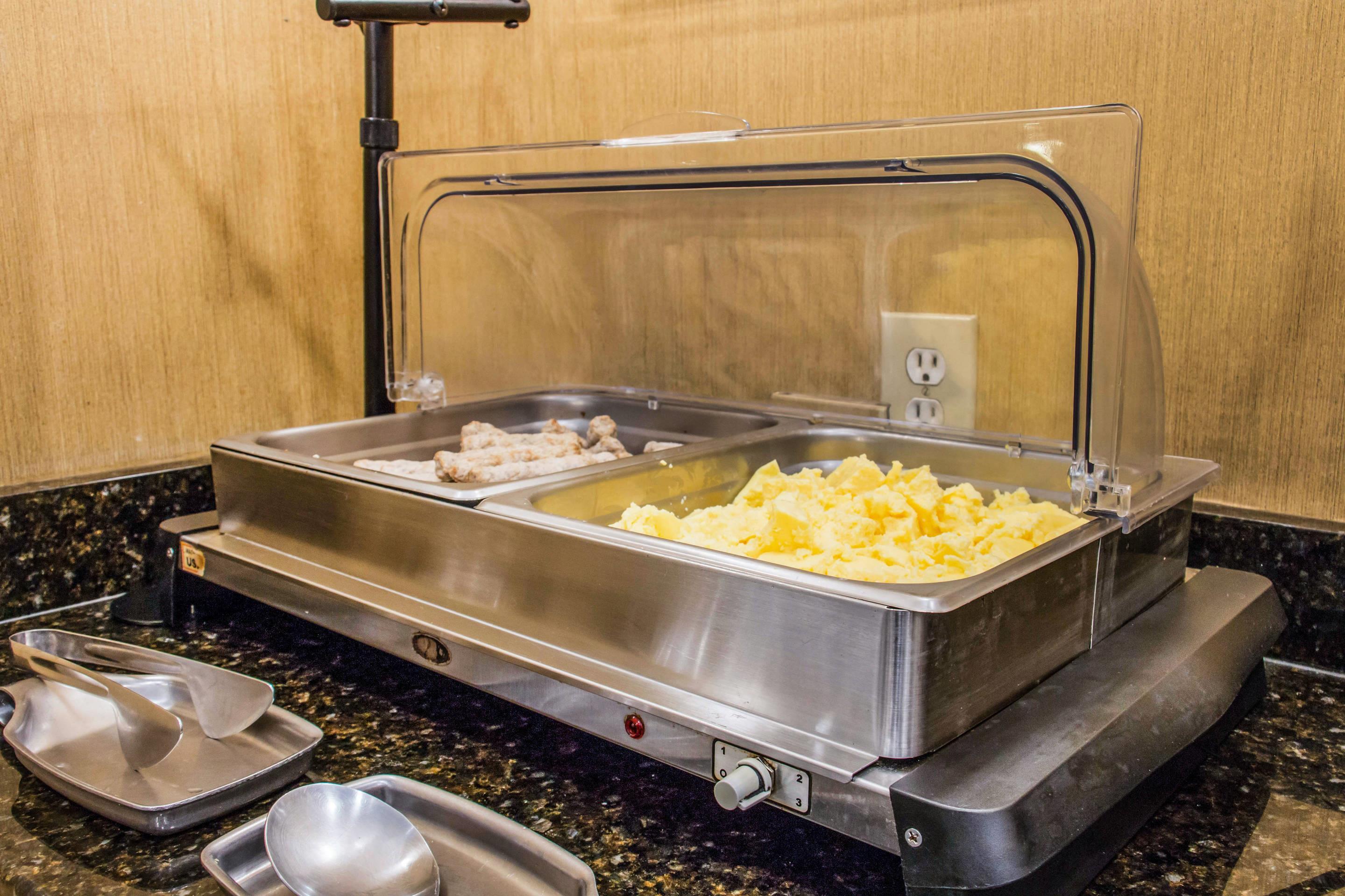 Free breakfast | Sleep Inn & Suites Pooler