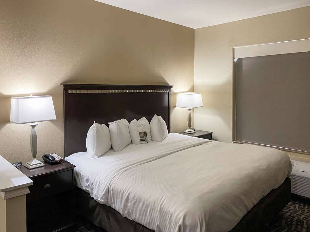 COMFORT SUITES KINGS BAY NAVAL BASE-guestroom-Guest Room,Suite,On-Site.jpg