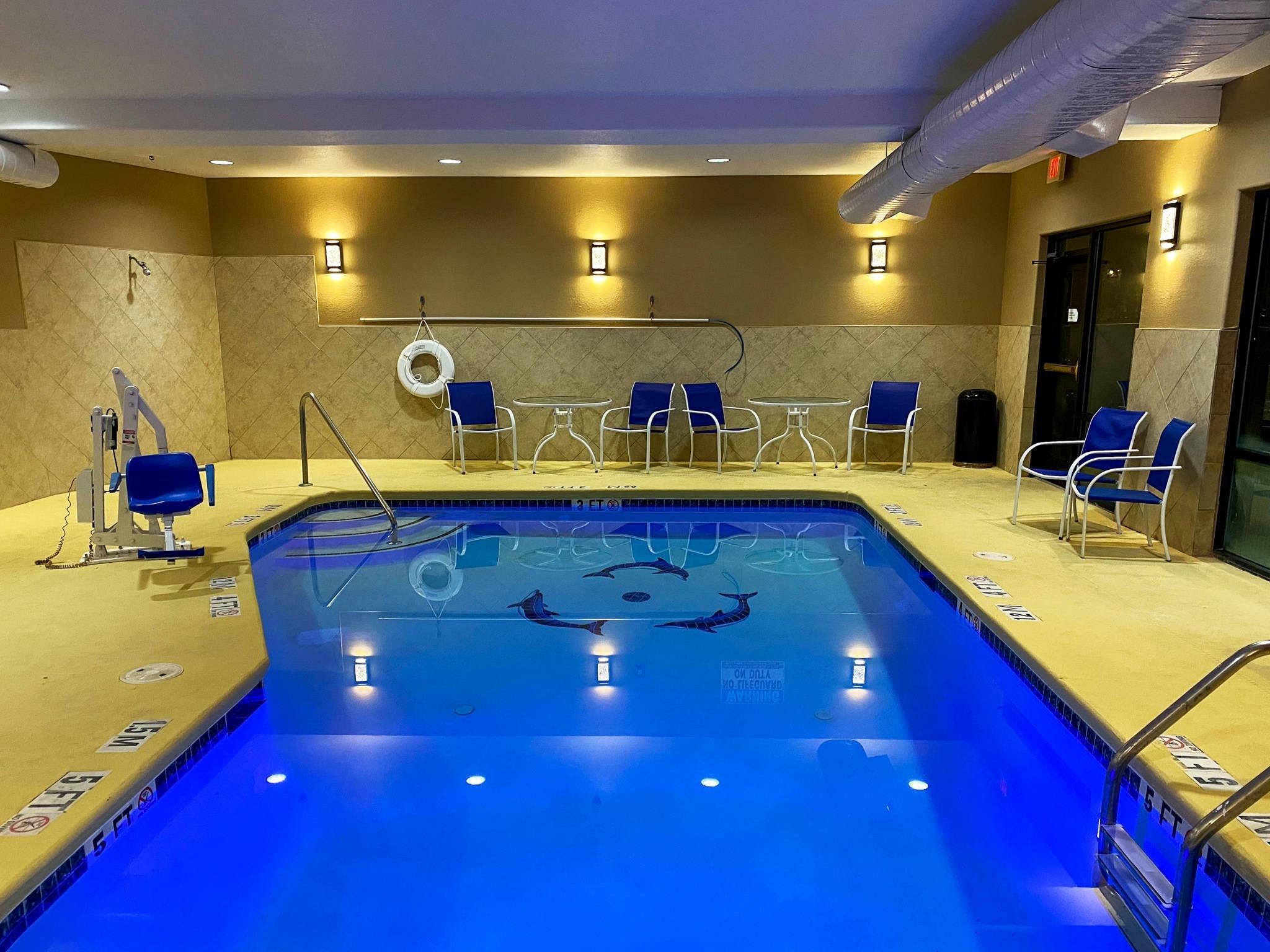 Indoor pool | Comfort Suites Kings Bay Naval Base Area