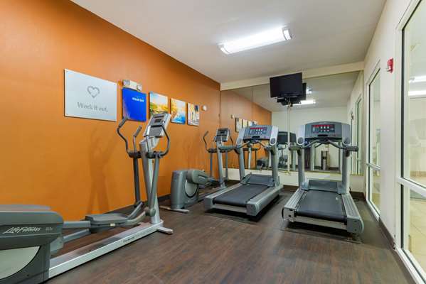 Fitness/ Exercise Room - Comfort Suites Milledgeville