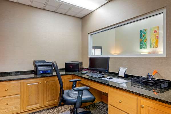 Conference Area - Comfort Suites Milledgeville