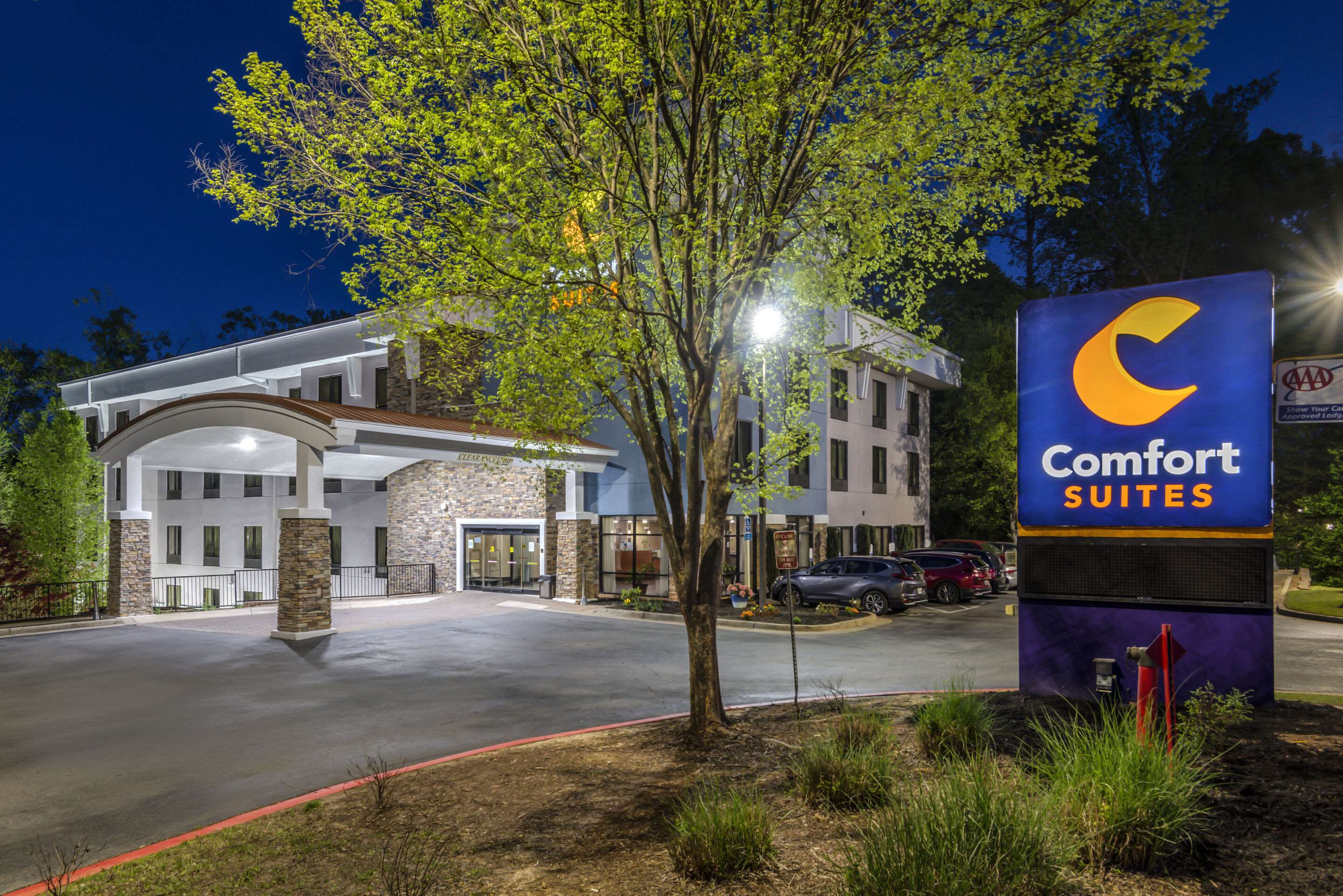 Twilight | Comfort Suites At Kennesaw State University