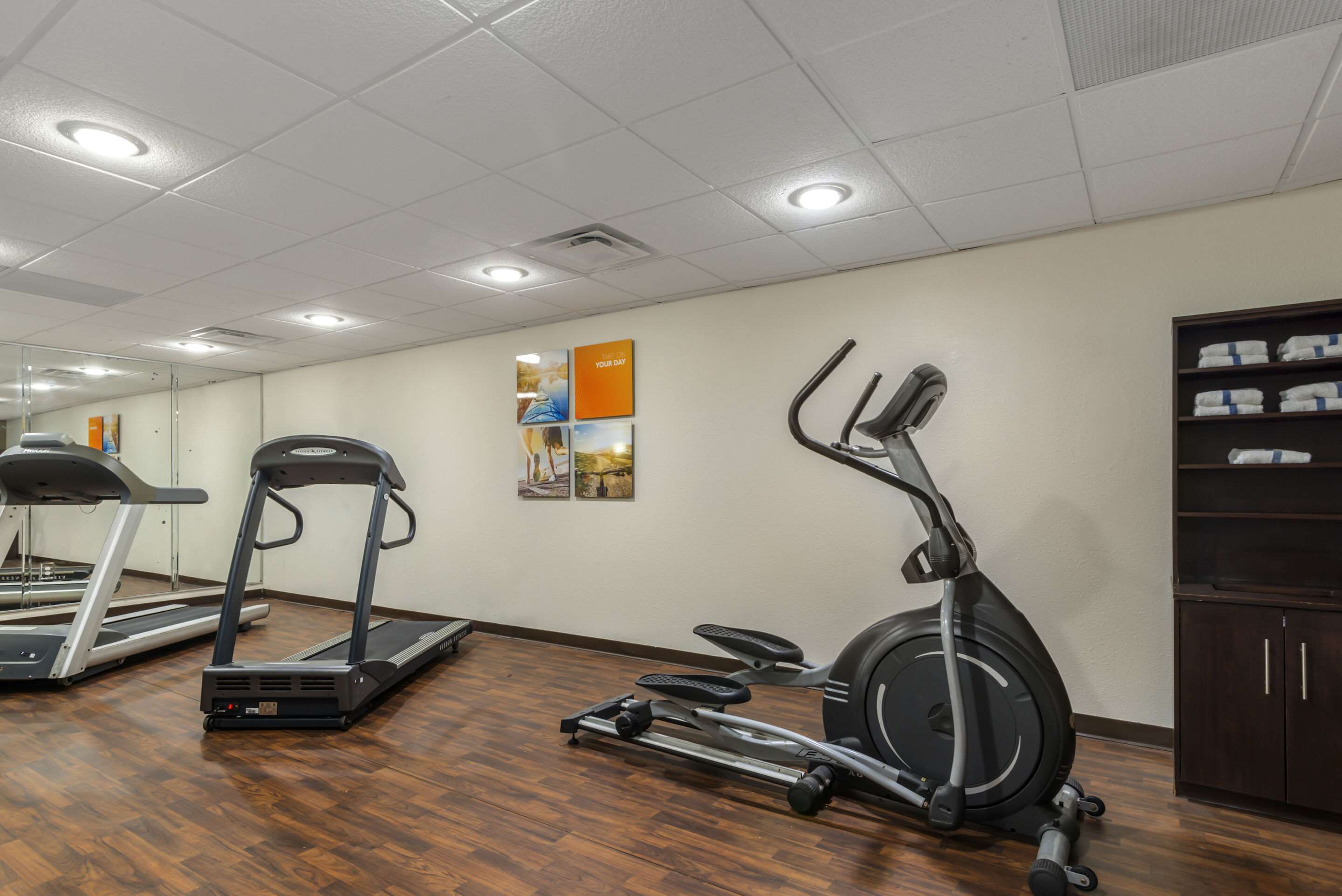 Exercise room | Comfort Suites At Kennesaw State University