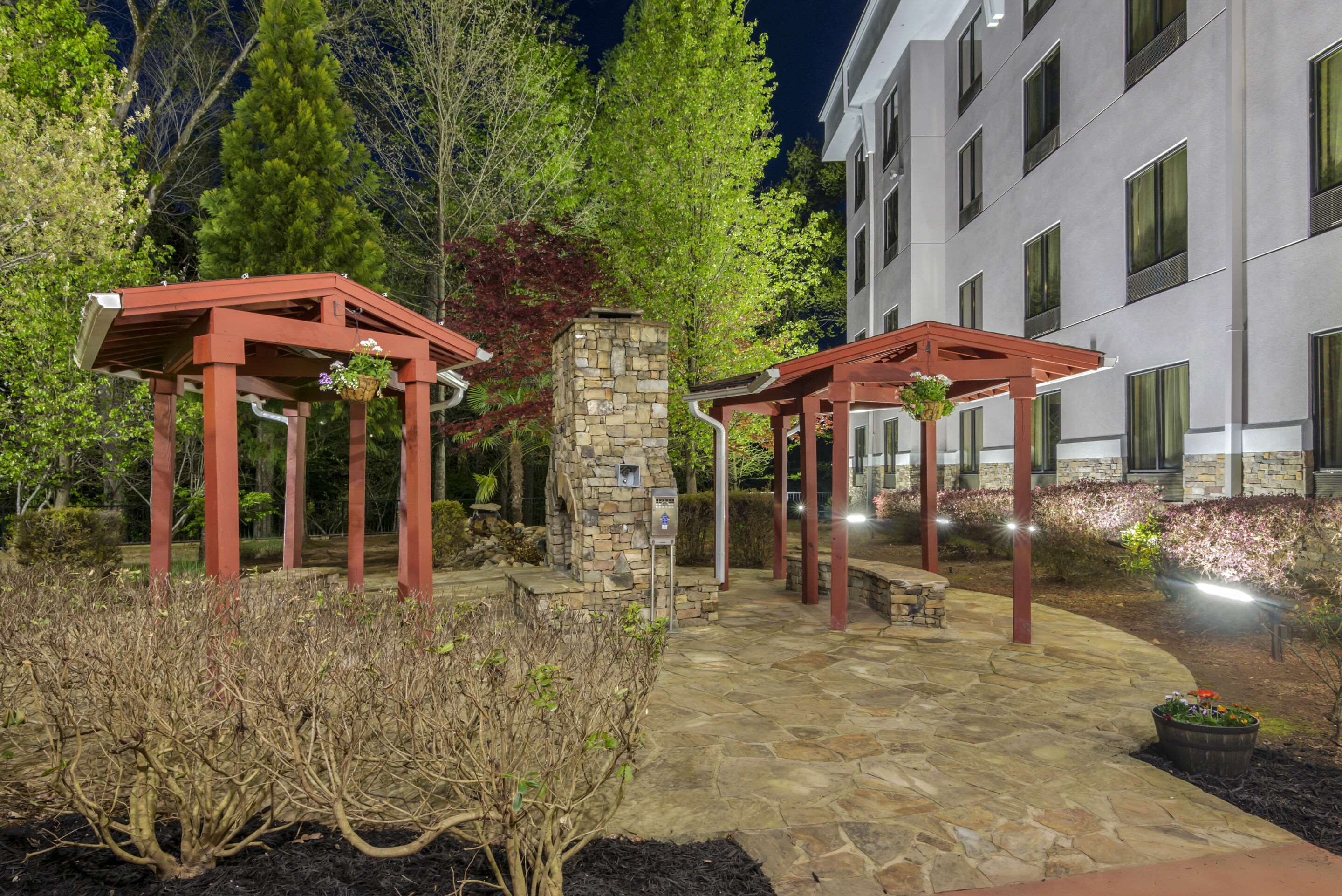 Twilight | Comfort Suites At Kennesaw State University