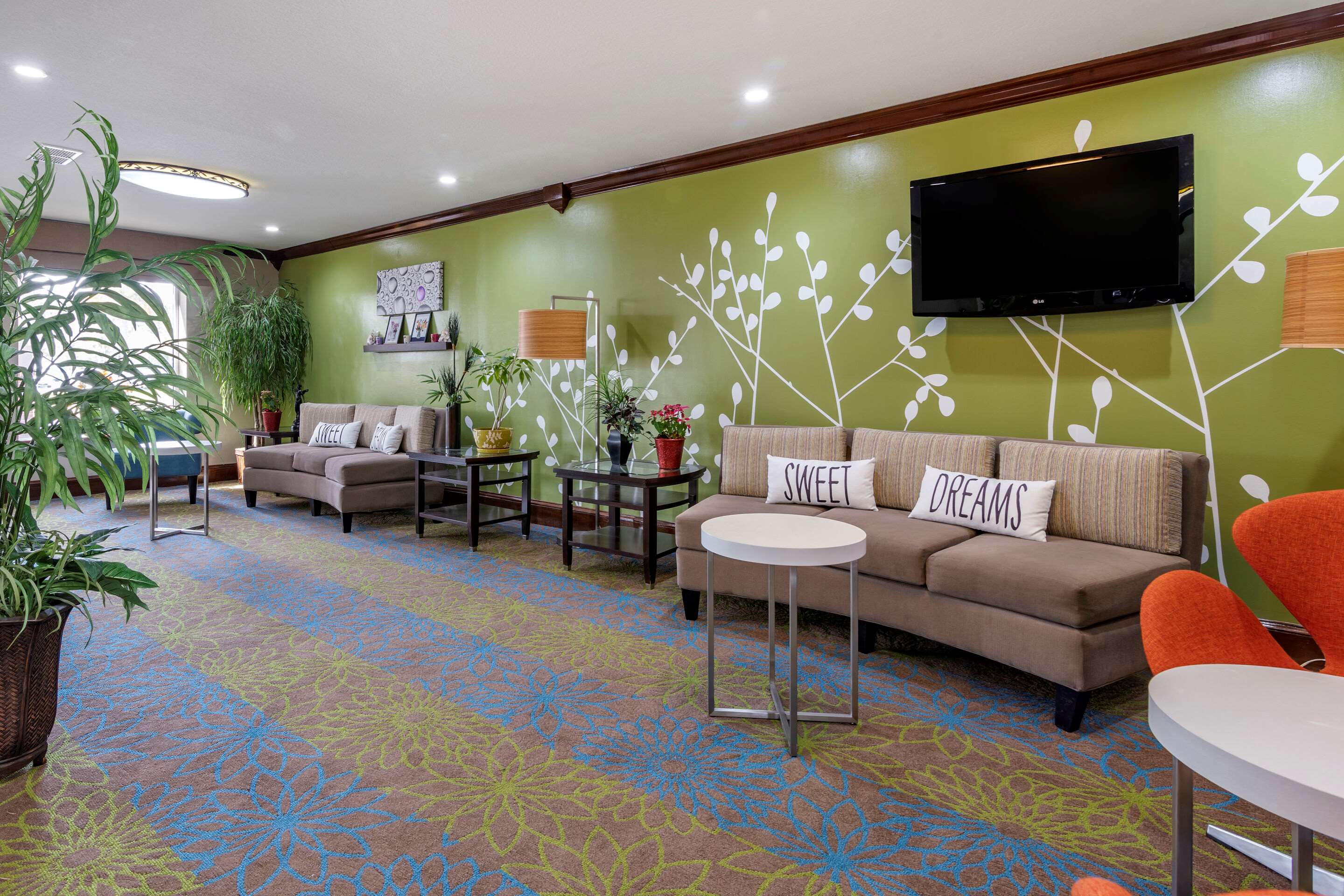 Lobby | Sleep Inn And Suites Brunswick