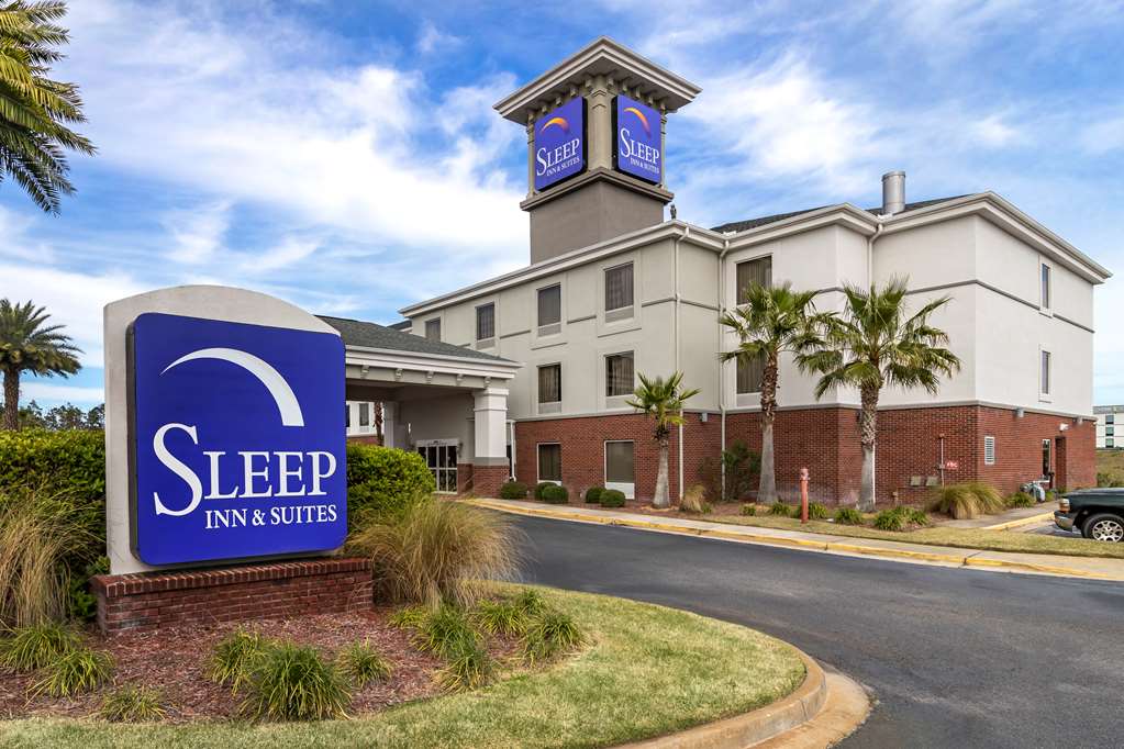 Sleep Inn and Suites Brunswick North