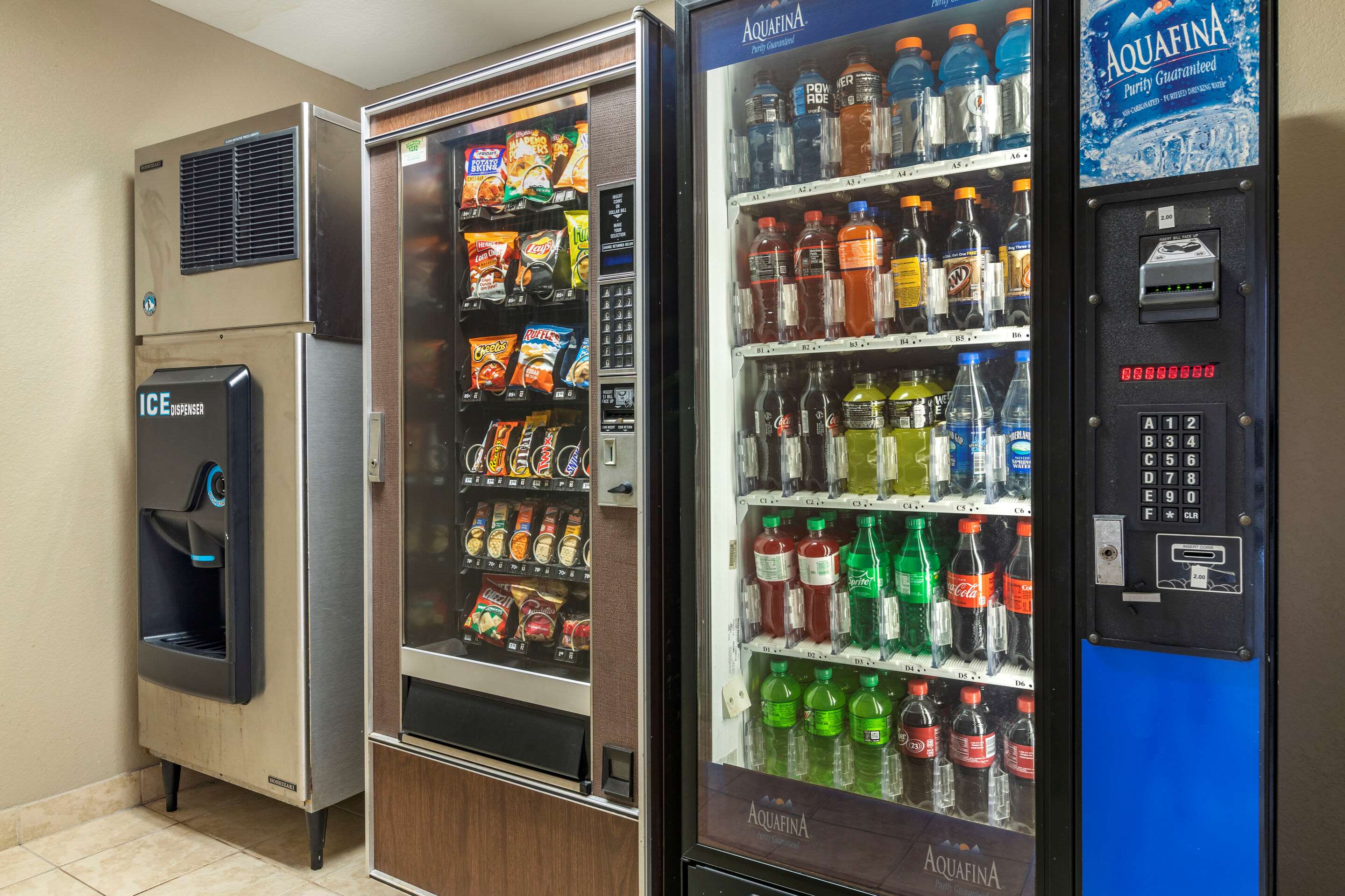 Hotel vending area | Sleep Inn And Suites Brunswick