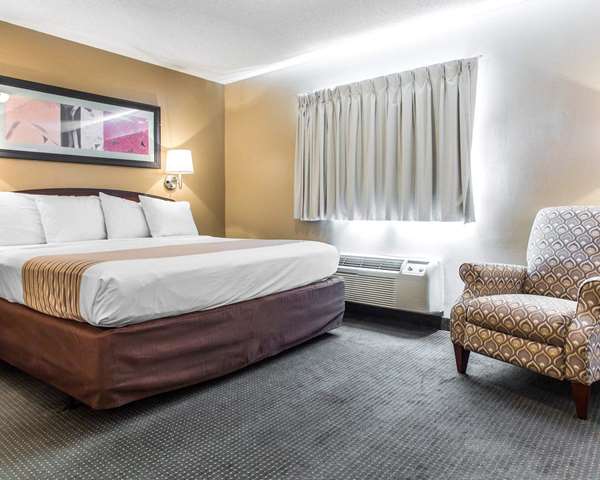  - Suburban Studios Kennesaw - I-75, Exit 271