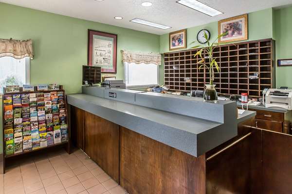  - Suburban Studios Abercorn Savannah