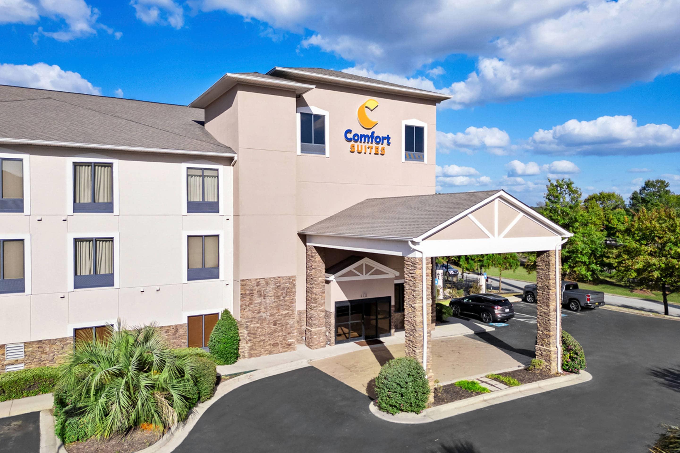 Hotel exterior | Comfort Suites Augusta Riverwatch