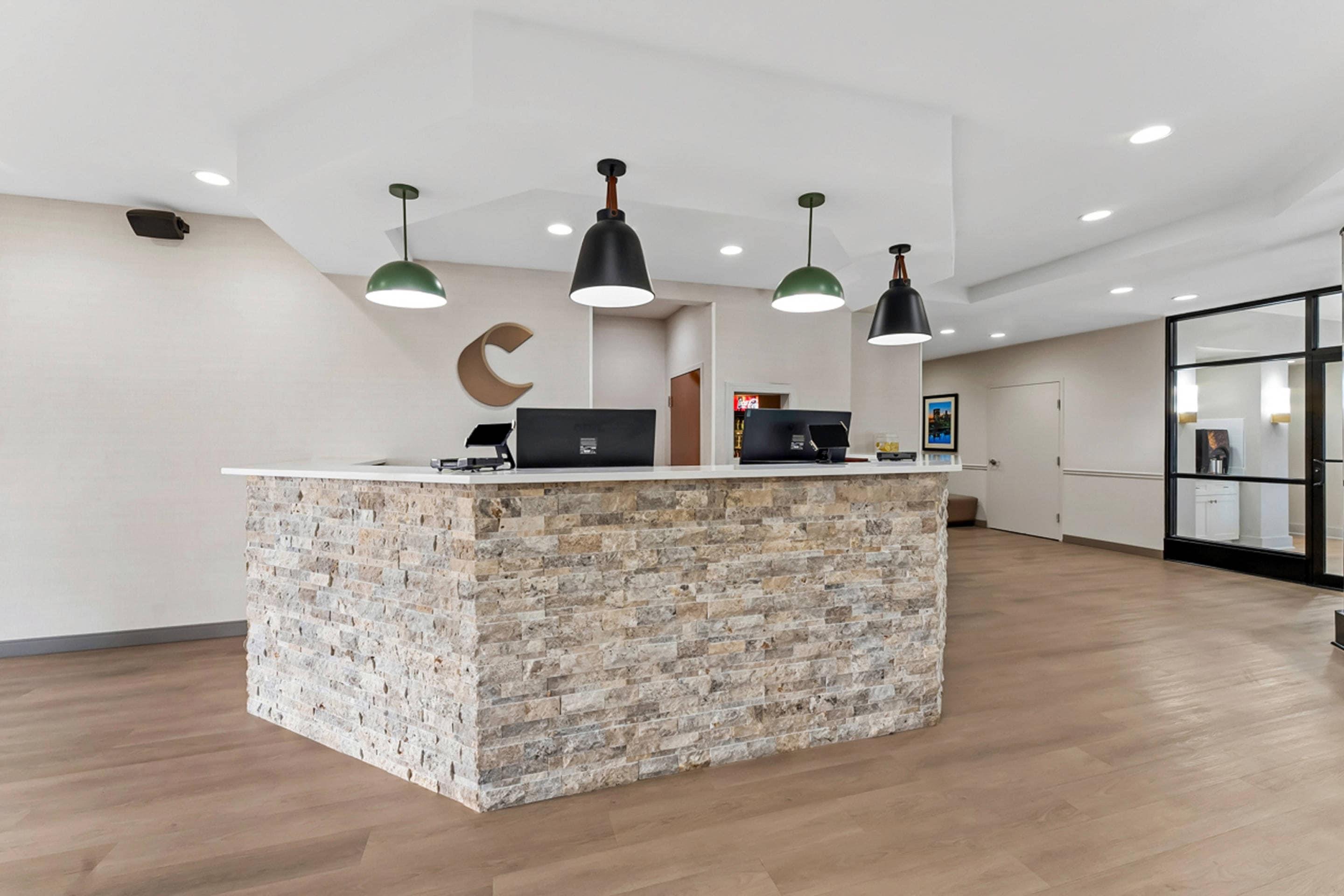 Hotel lobby | Comfort Suites Augusta Riverwatch