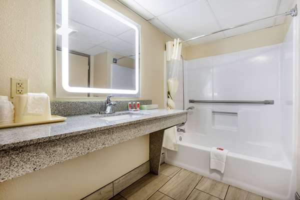  - Econo Lodge Downtown Augusta