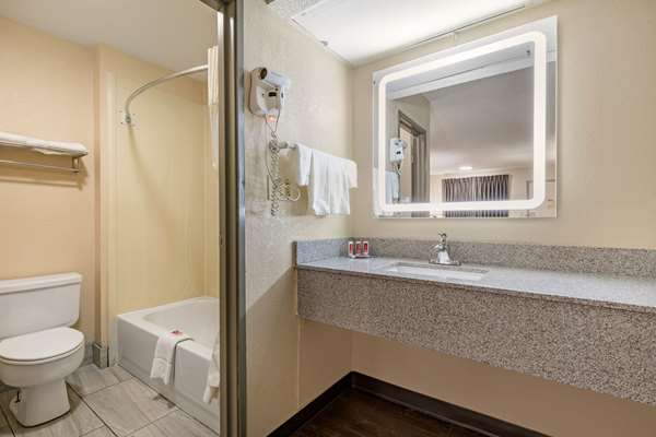  - Econo Lodge Downtown Augusta