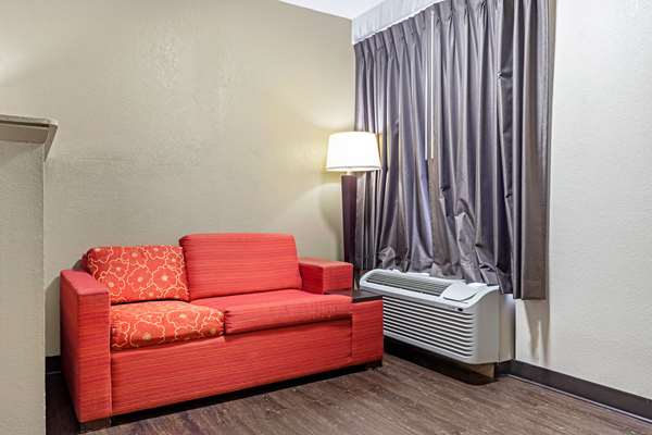  - Econo Lodge Downtown Augusta