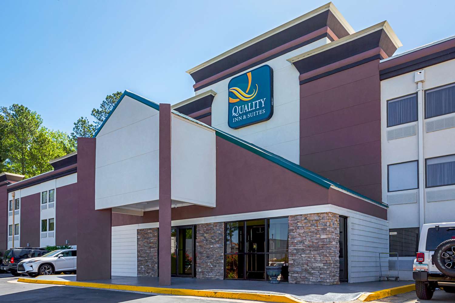 Quality Inn & Suites Six Flags Atlanta, GA See Discounts