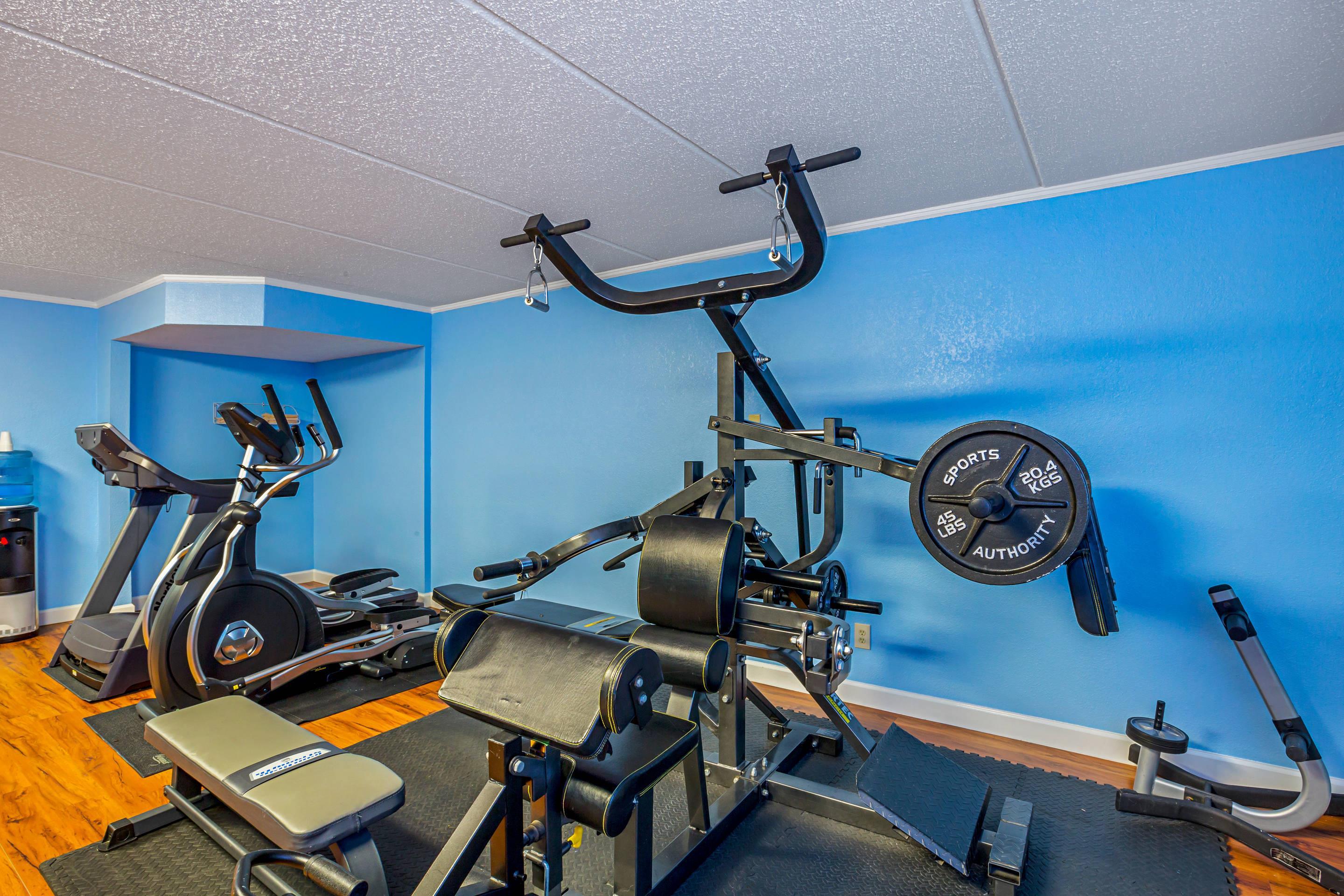 Fitness center | Quality Inn & Suites near Six Flags East