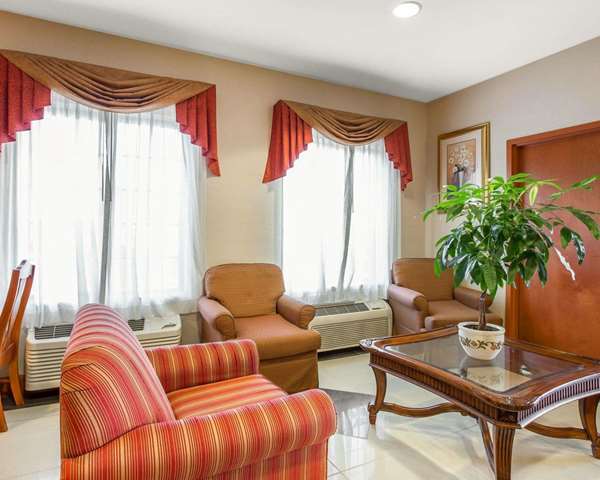  - Econo Lodge Brunswick - I-95, Exit 29