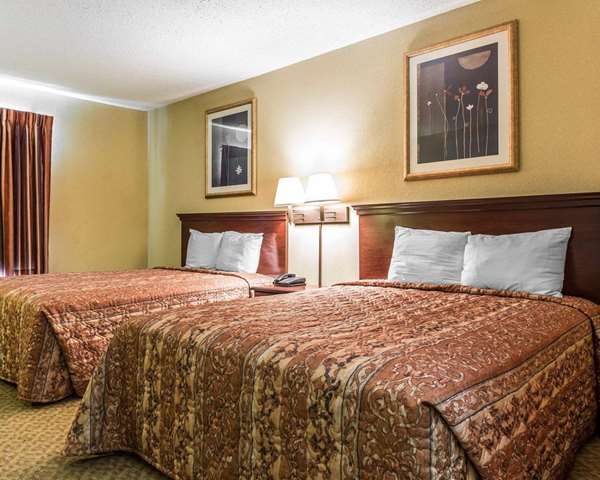  - Rodeway Inn Forest Park