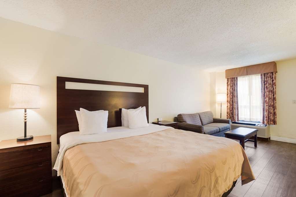 QUALITY INN & SUITES CONFERENCE CEN-guestroom-Guest Room,On-Site.jpg
