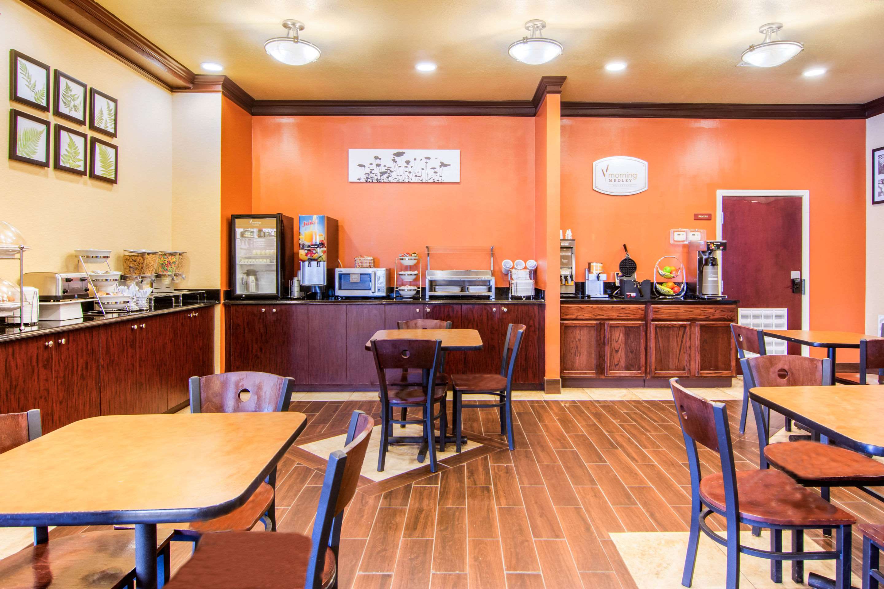 Breakfast area