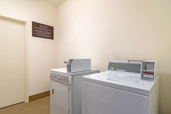 Amenities - Comfort Suites Byron