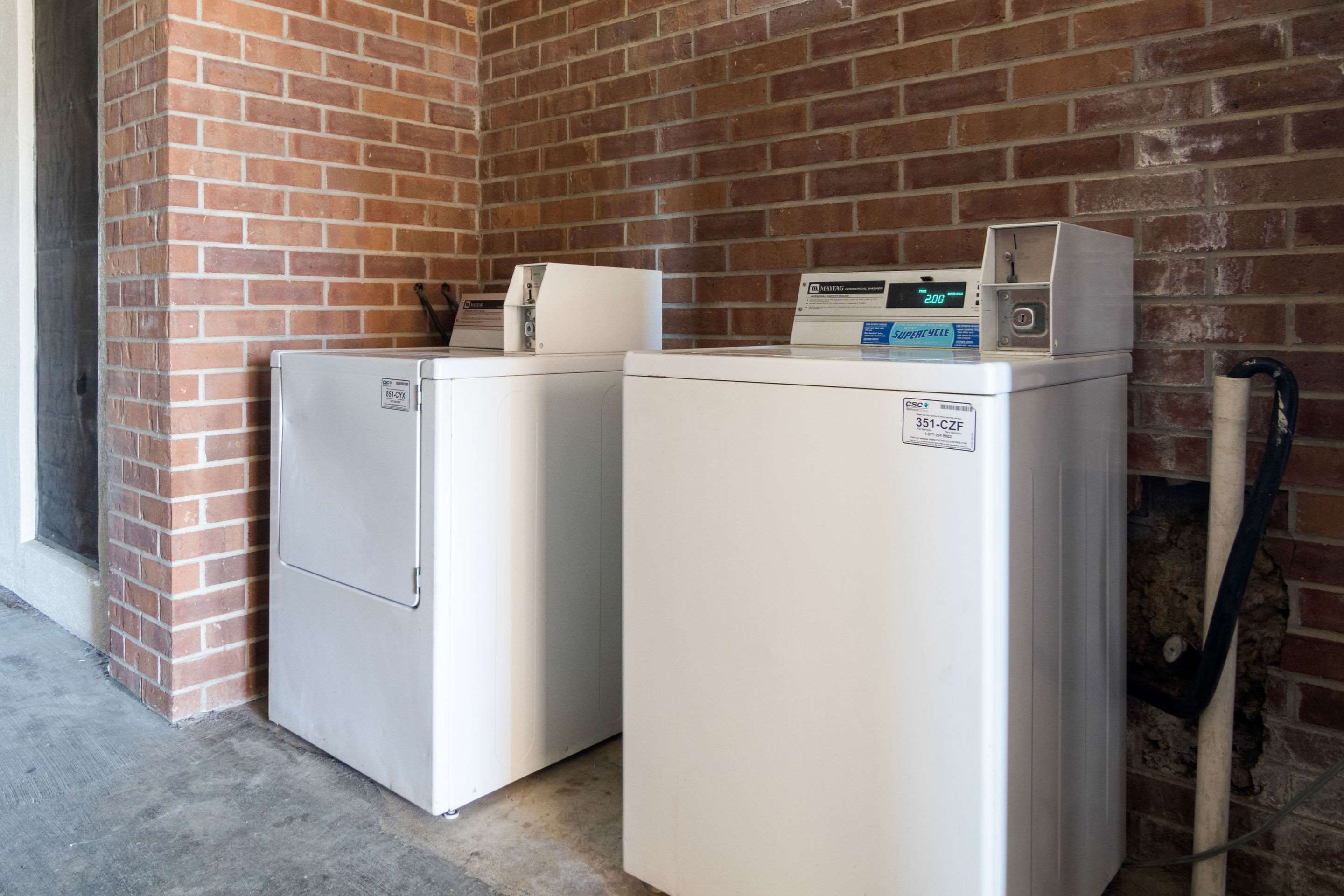 Guest laundry facilities | Econo Lodge Inn & Suites Conference Center Dublin