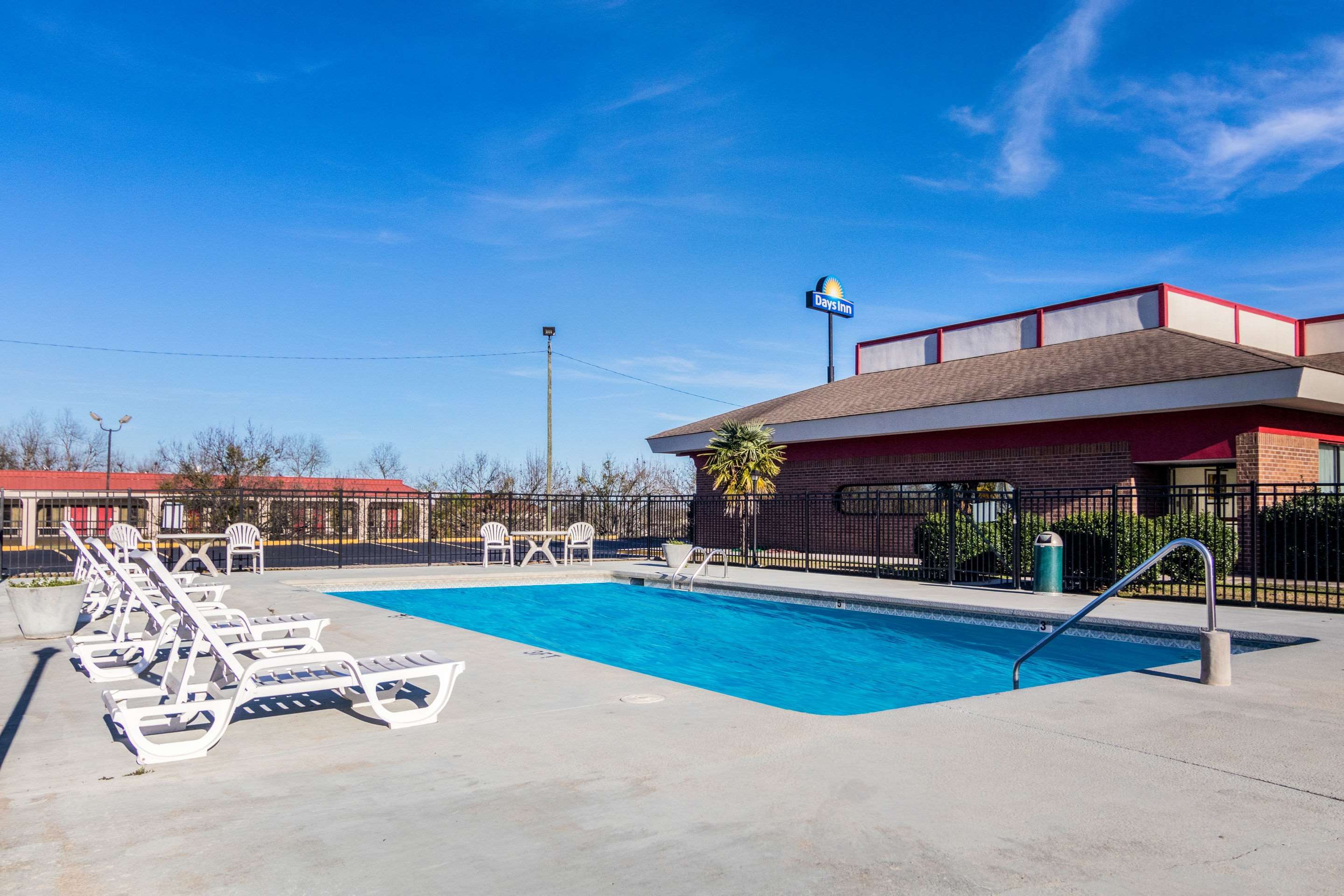 Relax on the sundeck | Econo Lodge Inn & Suites Conference Center Dublin