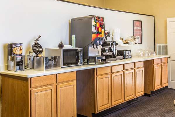 Amenities - Econo Lodge Thomasville