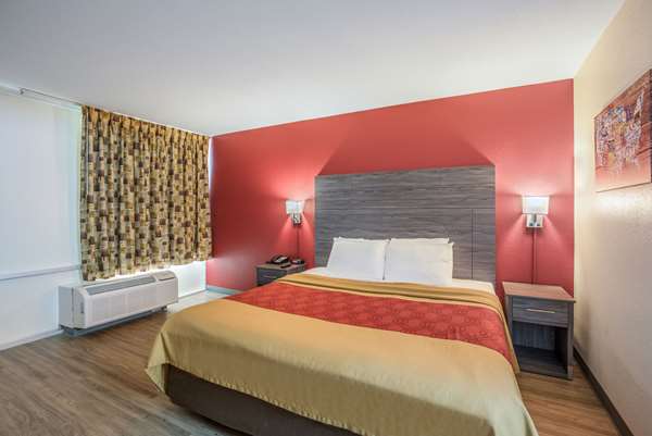 Suite - Econo Lodge Thomasville