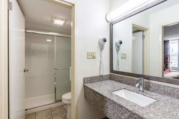  - Econo Lodge Thomasville