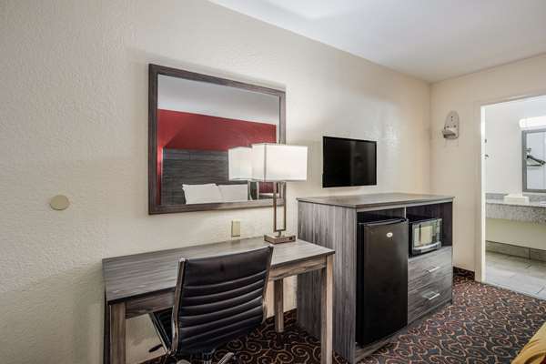  - Econo Lodge Thomasville