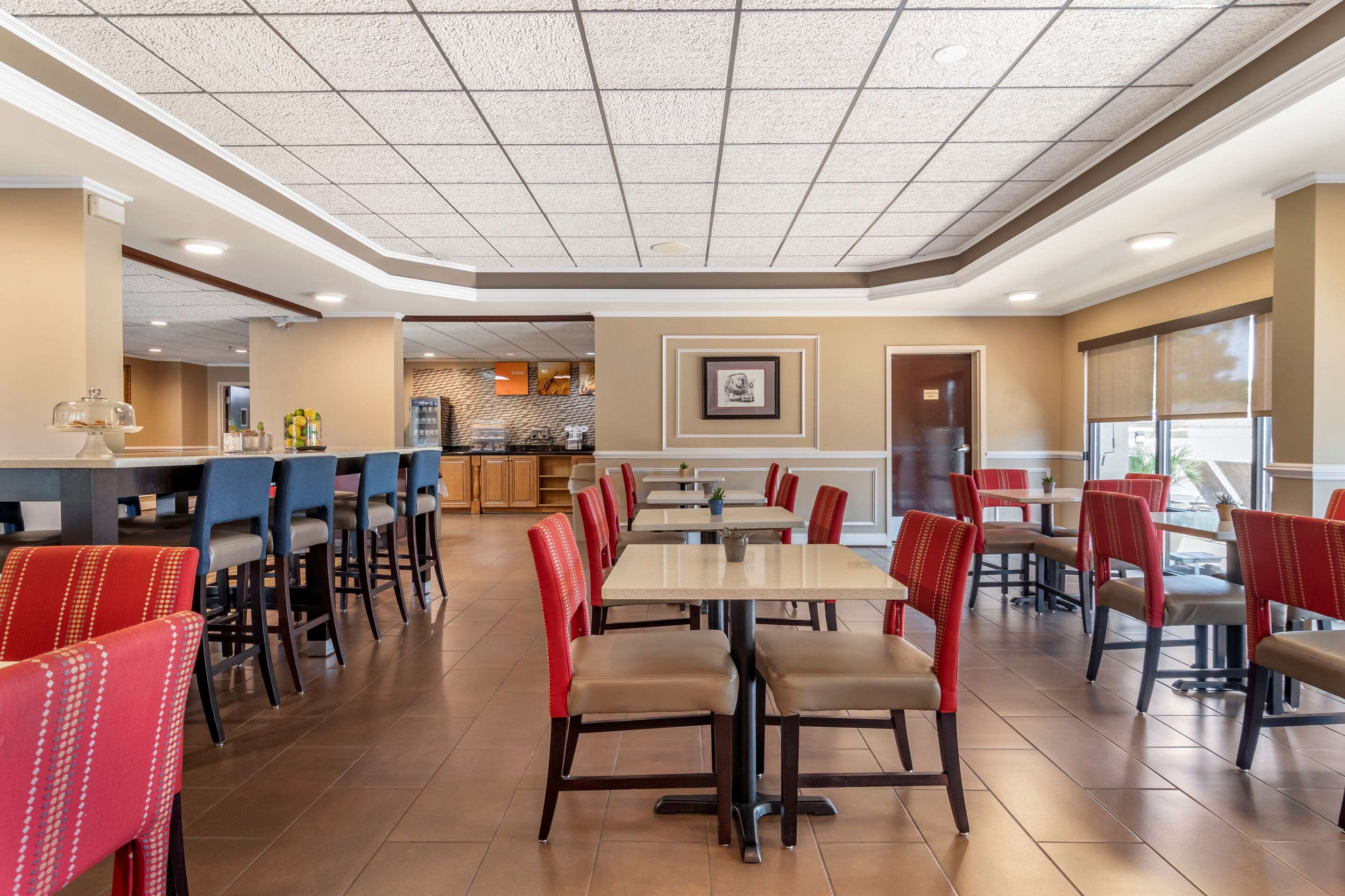 Breakfast area