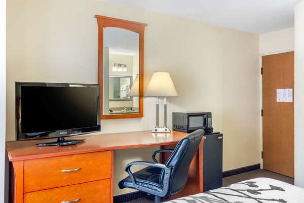  - Sleep Inn North Macon - I-75, Exit 169