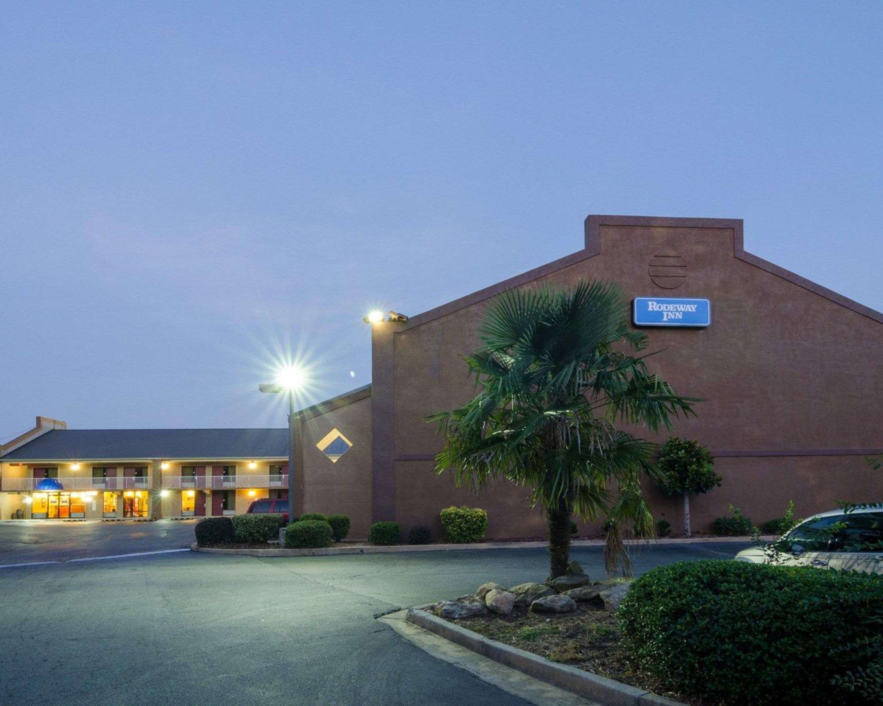 Hotel exterior | Rodeway Inn Norcross