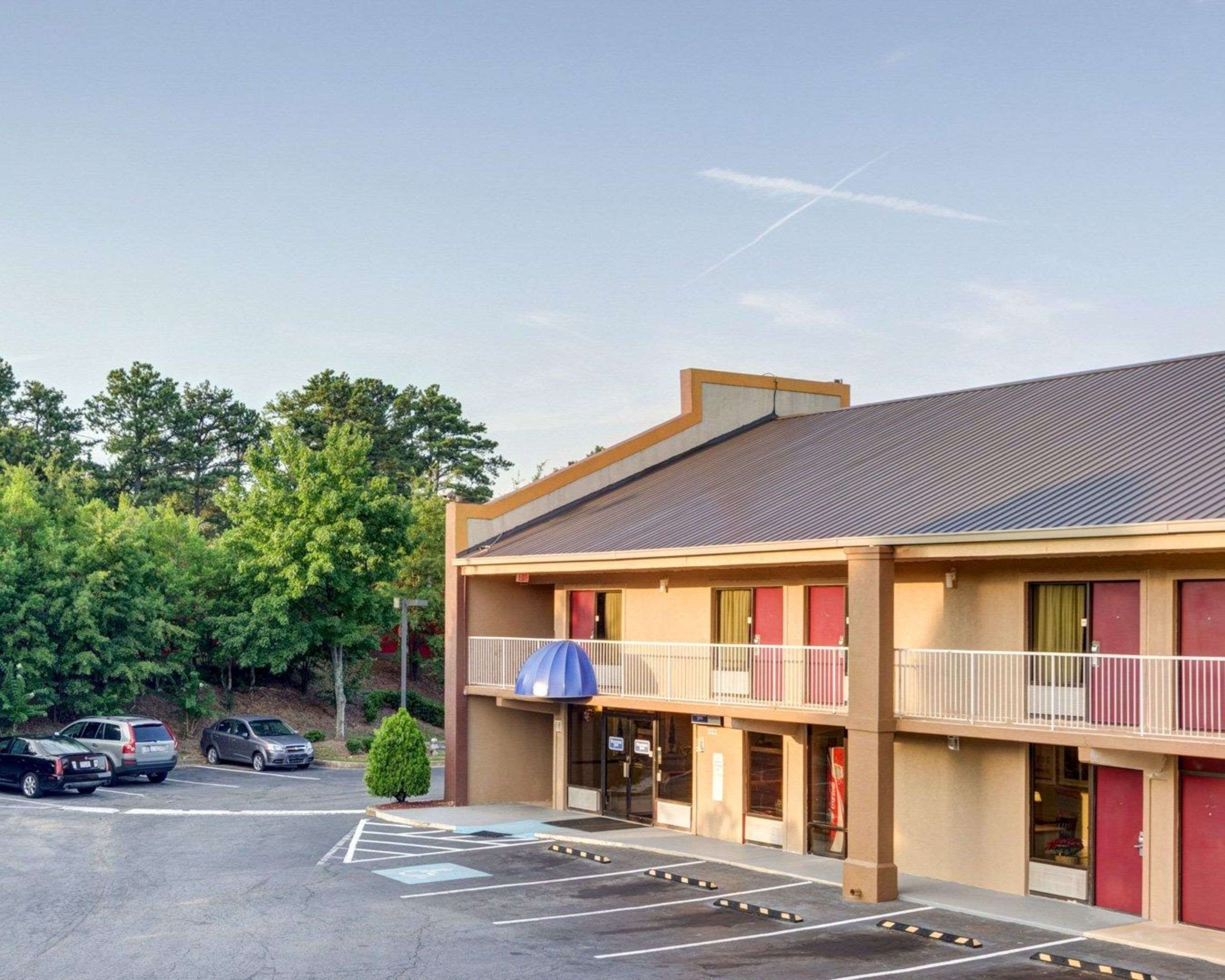 Side view of hotel | Rodeway Inn Norcross