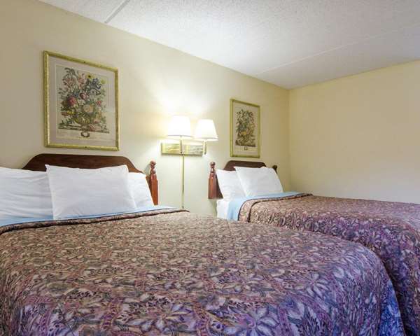  - Rodeway Inn Norcross - I-85, Exit 99
