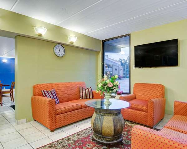  - Rodeway Inn Norcross - I-85, Exit 99