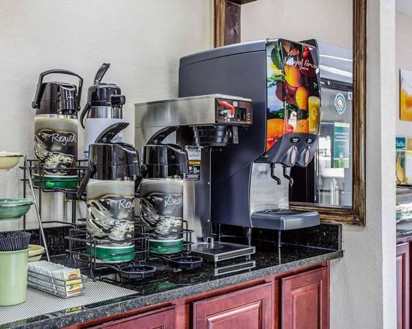 Amenities - Quality Inn & Suites Stockbridge - I-675, Exit 1