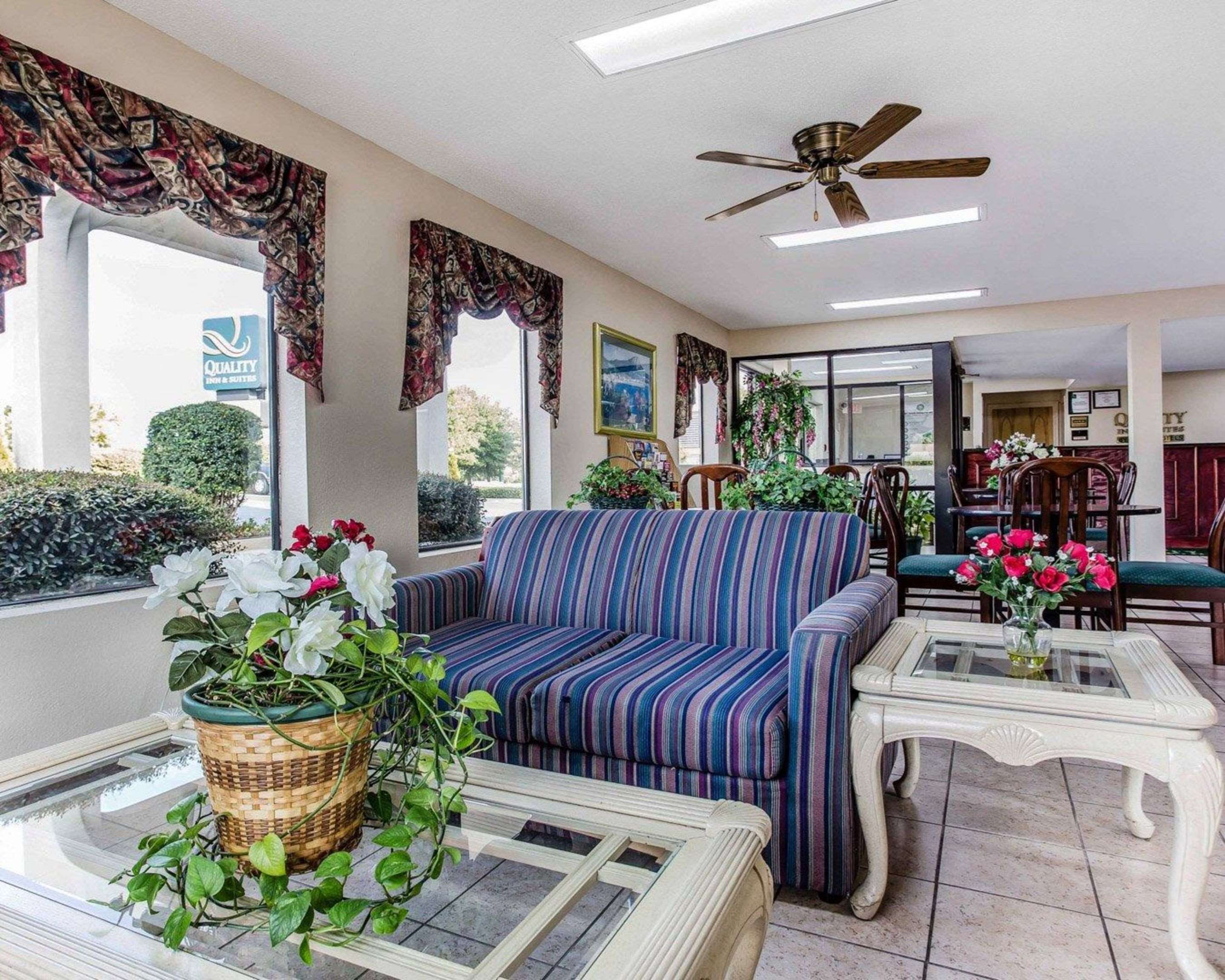 Spacious lobby with sitting area