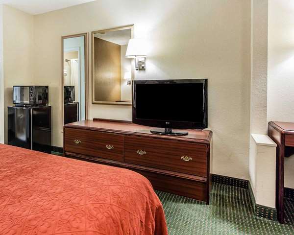  - Quality Inn & Suites Stockbridge - I-675, Exit 1